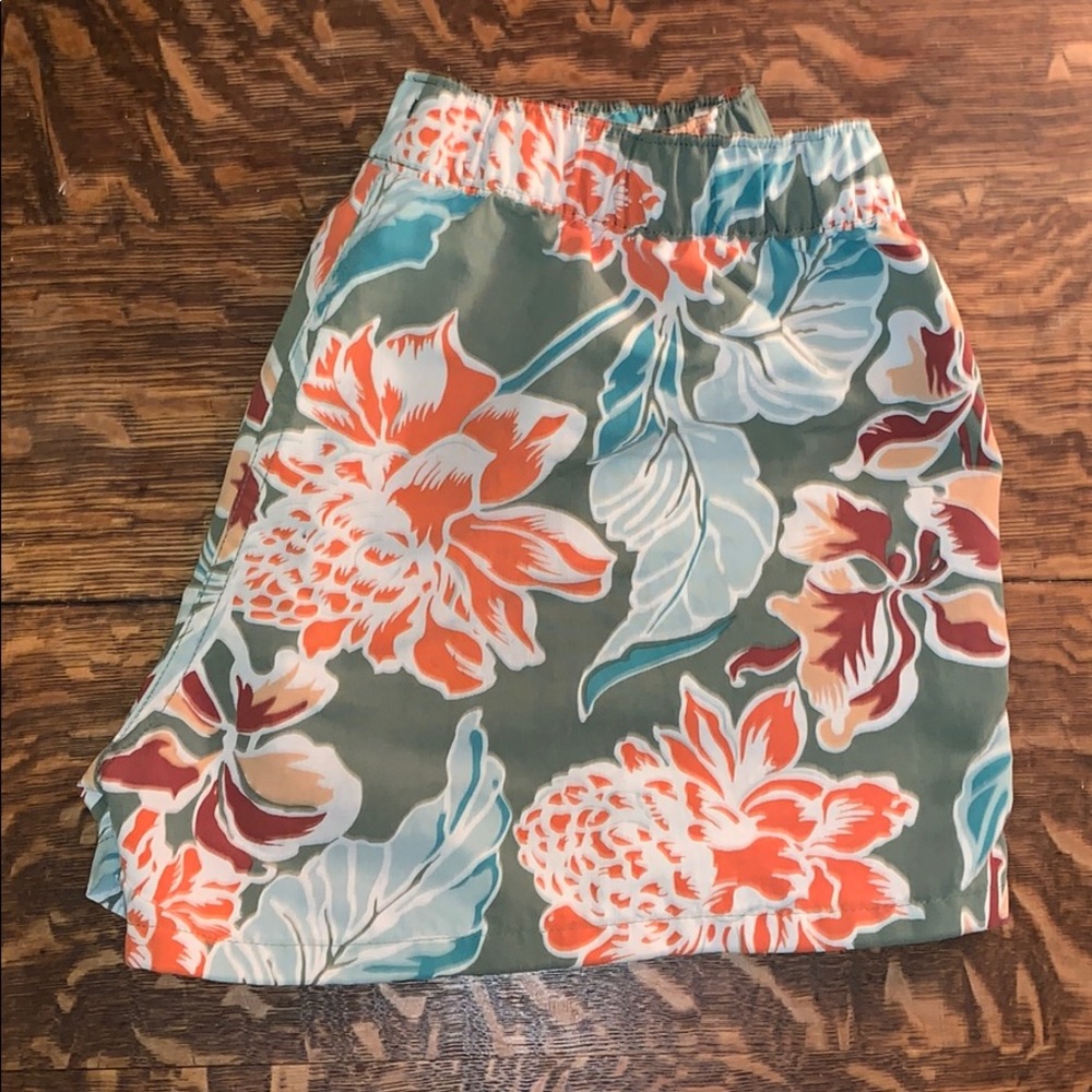 Patagonia barely baggies